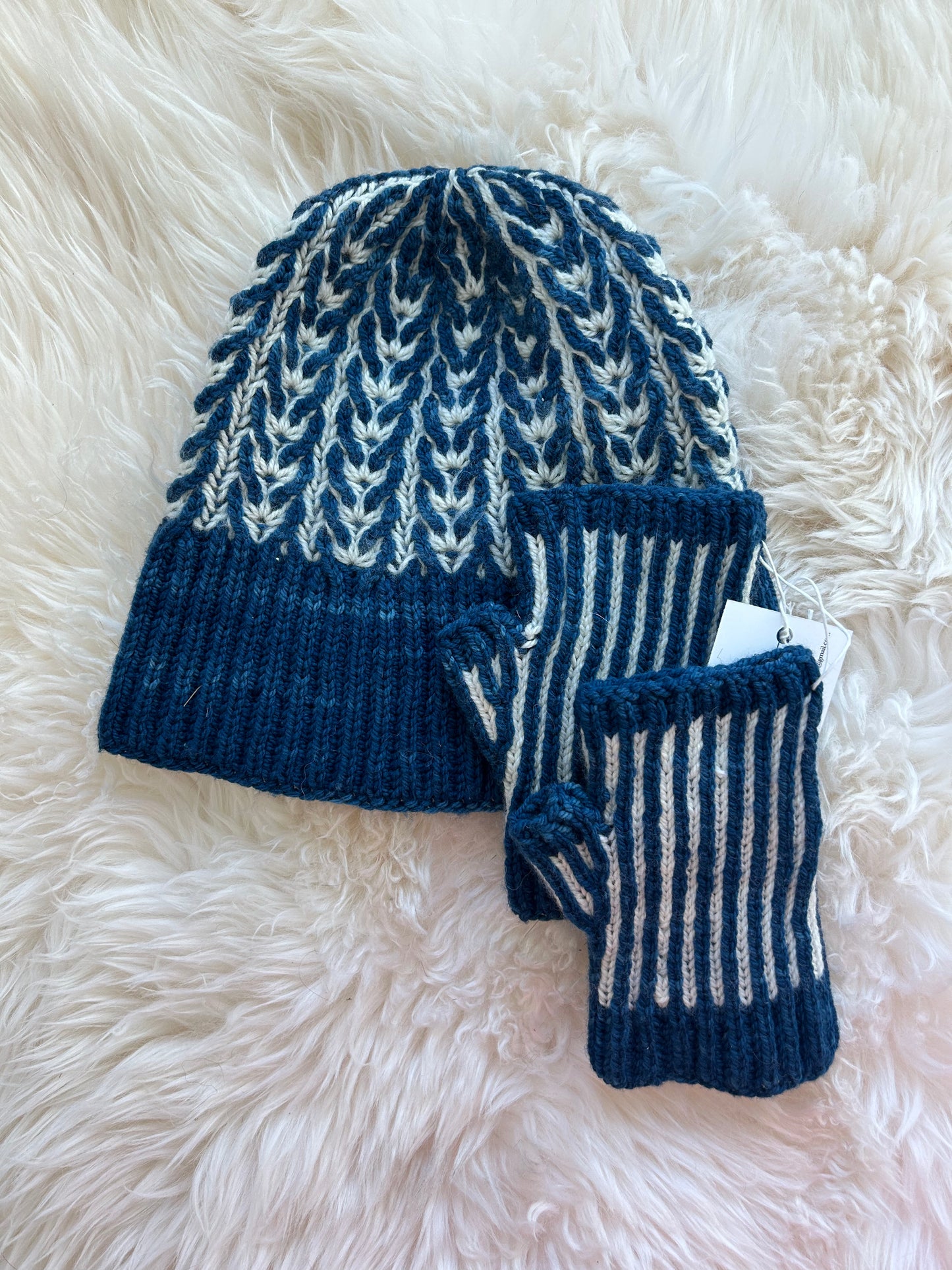 Classic Brioche Mitts